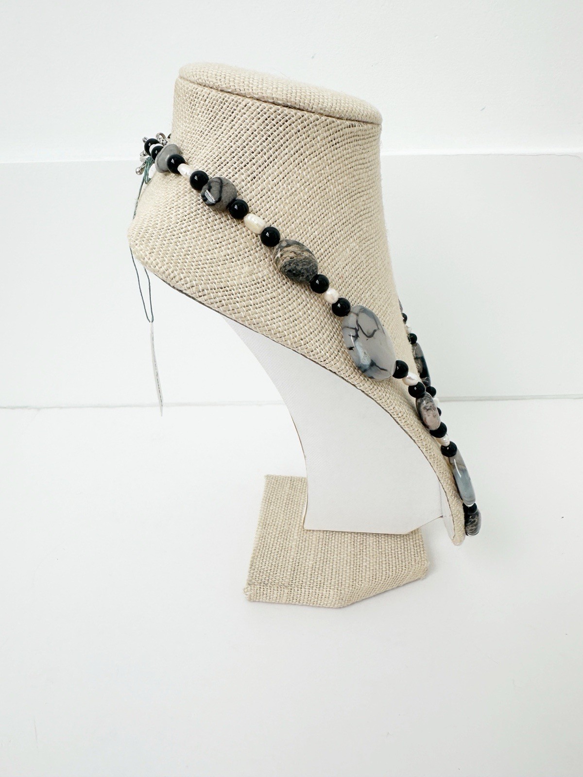 NWT Genuine Jasper, Agate, Black Onyx & Pearls Beads Necklace Black Gray White