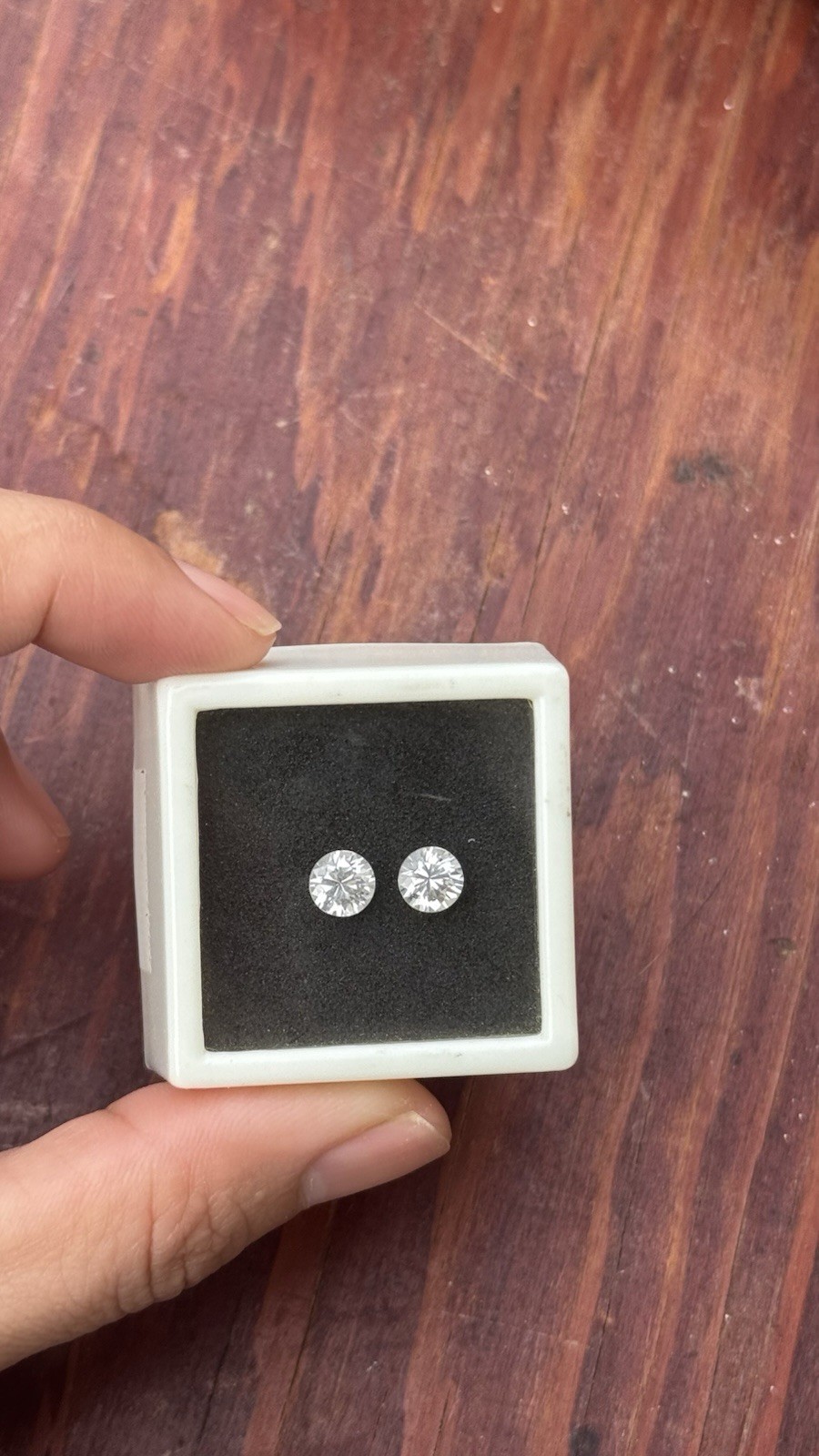 6mm round white YAG (Yttrium Aluminum Garnet)