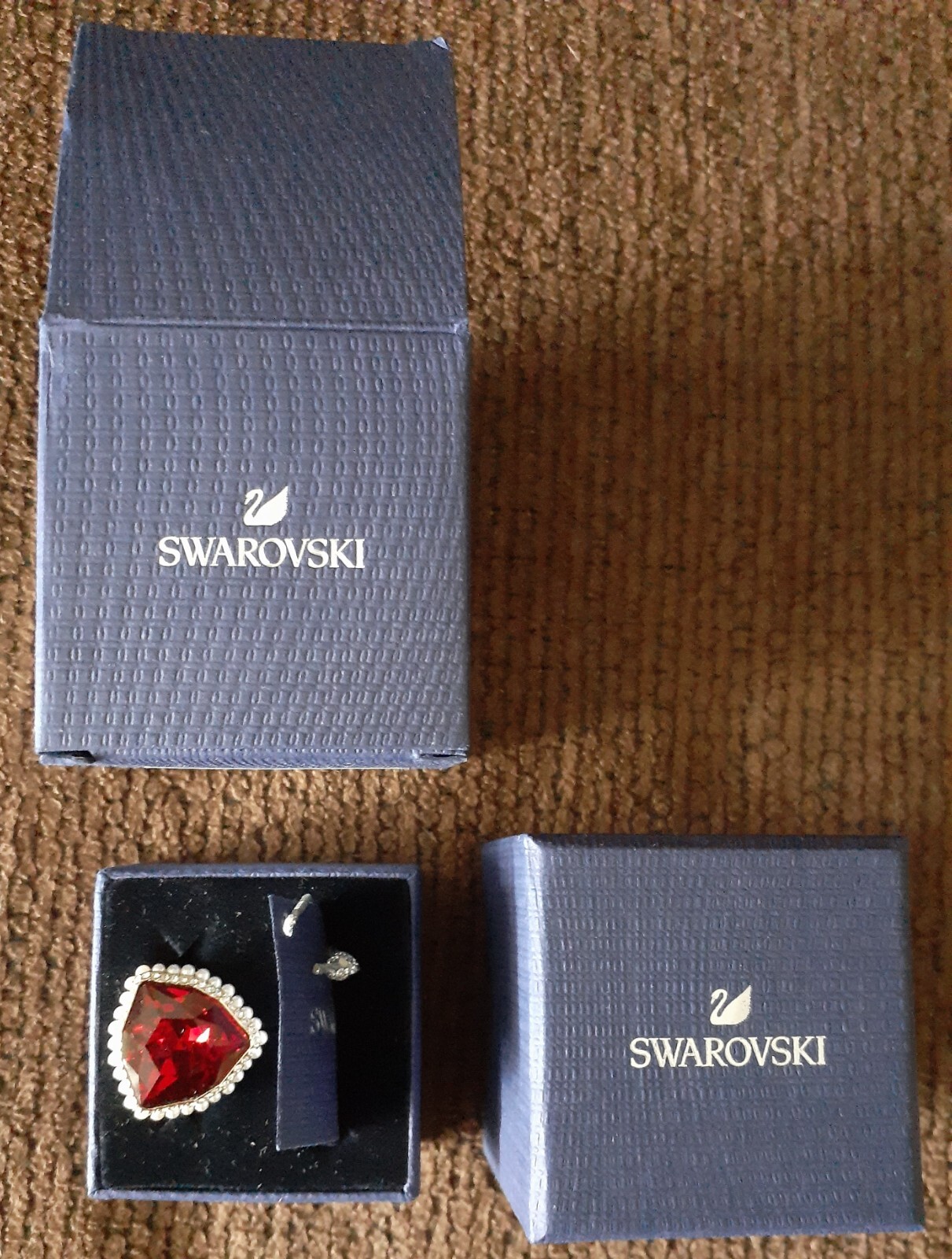 Swarovski Lucky Goddess Cocktail Ring 5474552 Size 50-55 Gold-tone & Red NEW NIB