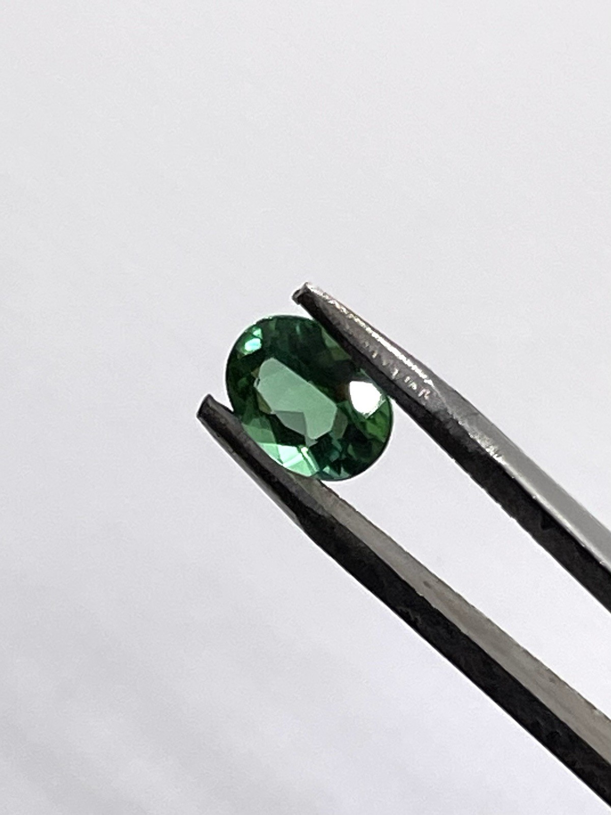 1 Carat Faceted Oval Chrome Green Tourmaline 7x5mm Loose Gemstone