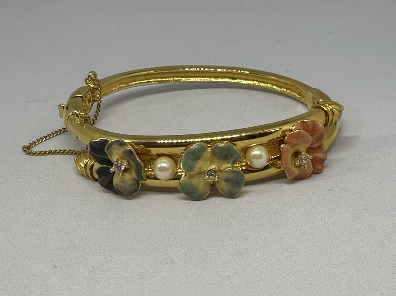 Vintage Joan Rivers Flower Bangle Bracelet Pearl Gold Tone With Safety Chain