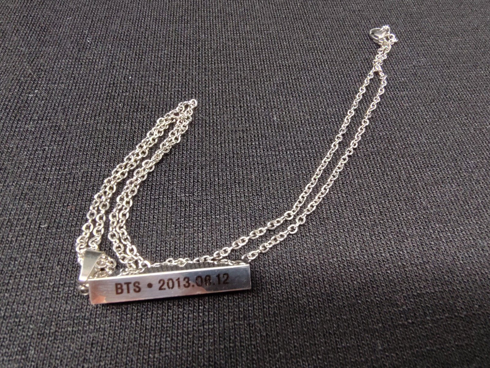 BTS 2013.06.12 Engraved Pendant Chain Necklace Silver Tone