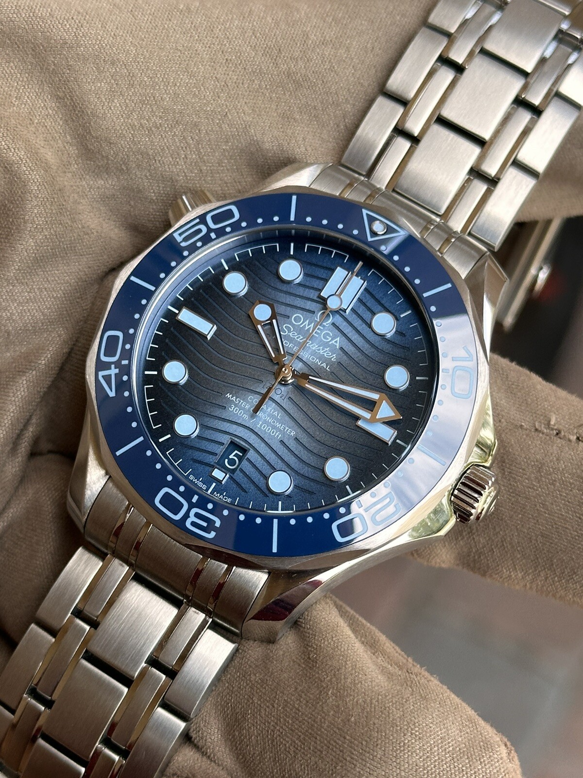 OMEGA Seamaster Diver 300M Summer Blue Unisex 75th Anniversary Edition NEW