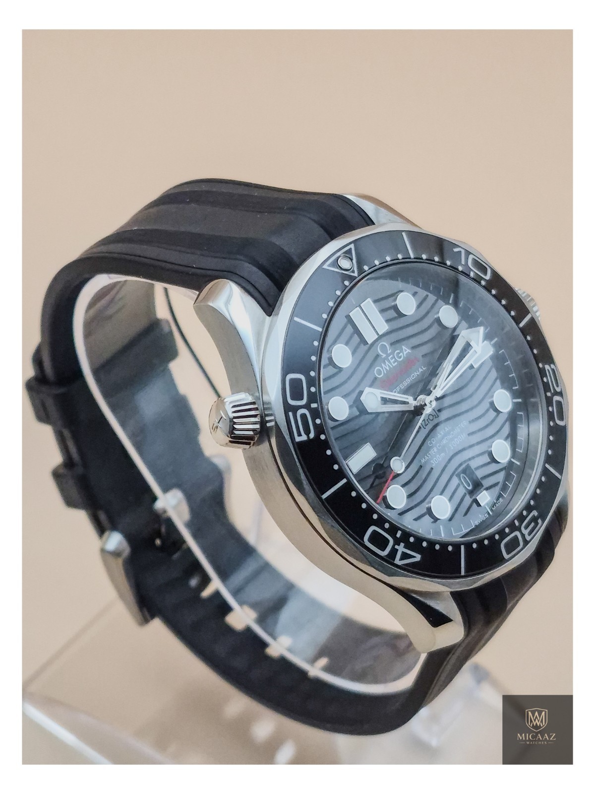 2021 – Omega Seamaster Black 42mm 210.32.42.20.01.001 – Full Set – Excellent