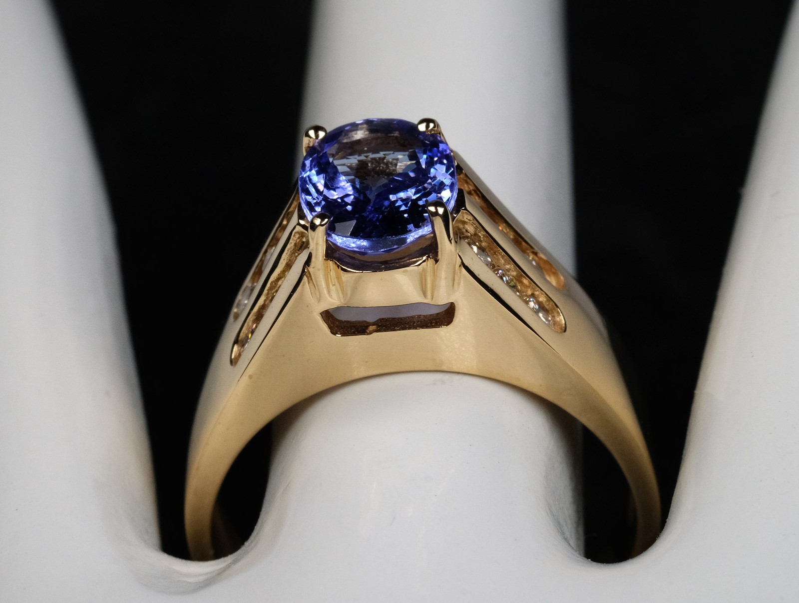 Pre-Owned 14K Yellow Gold 1.39ct Tanzanite .42ct Diamond Ring 6.2gm Sz 8.25