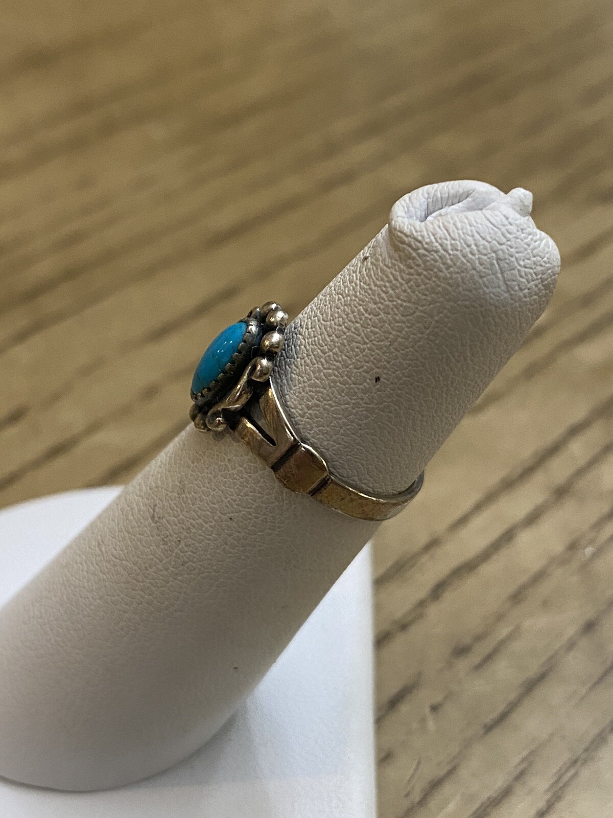 Wheeler Mfg. Vintage Navajo Inspired 925 Sterling Turquoise Stone Ring Sz 4.25