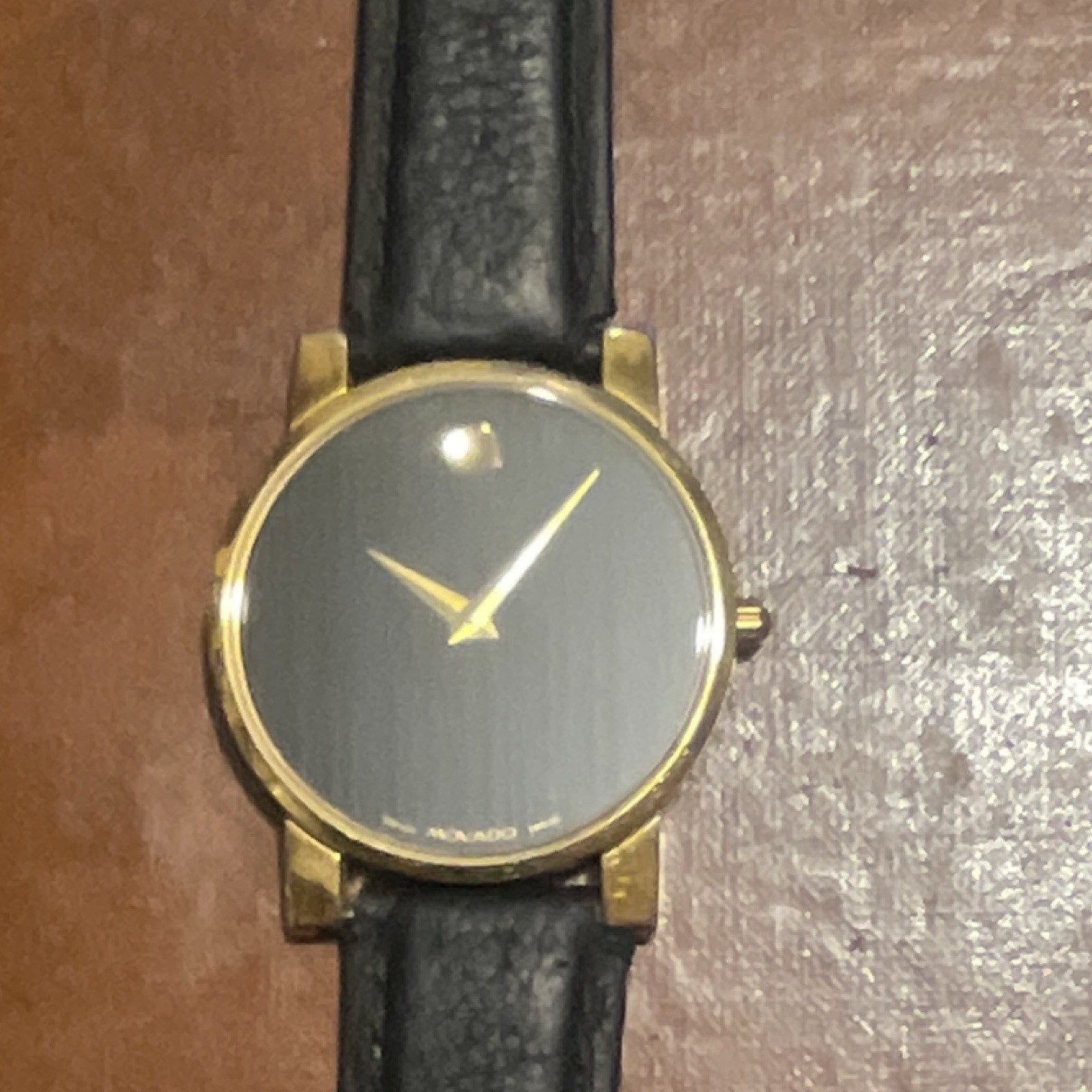 Movado Museum Classic 87.G4.875 Swiss Black Dial Gold TonBlack