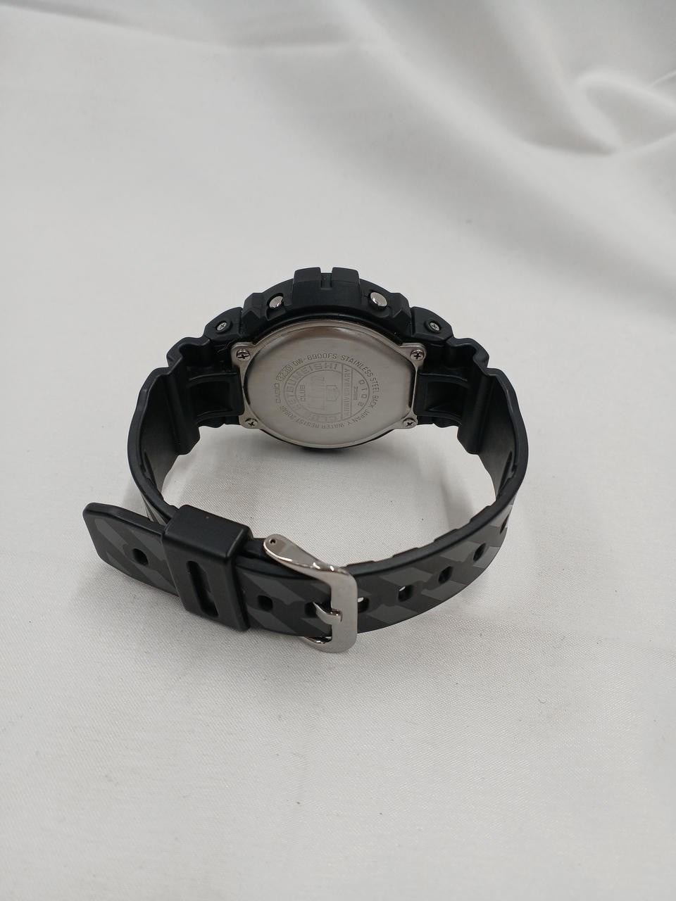 CASIO DW-6900FS G-SHOCK