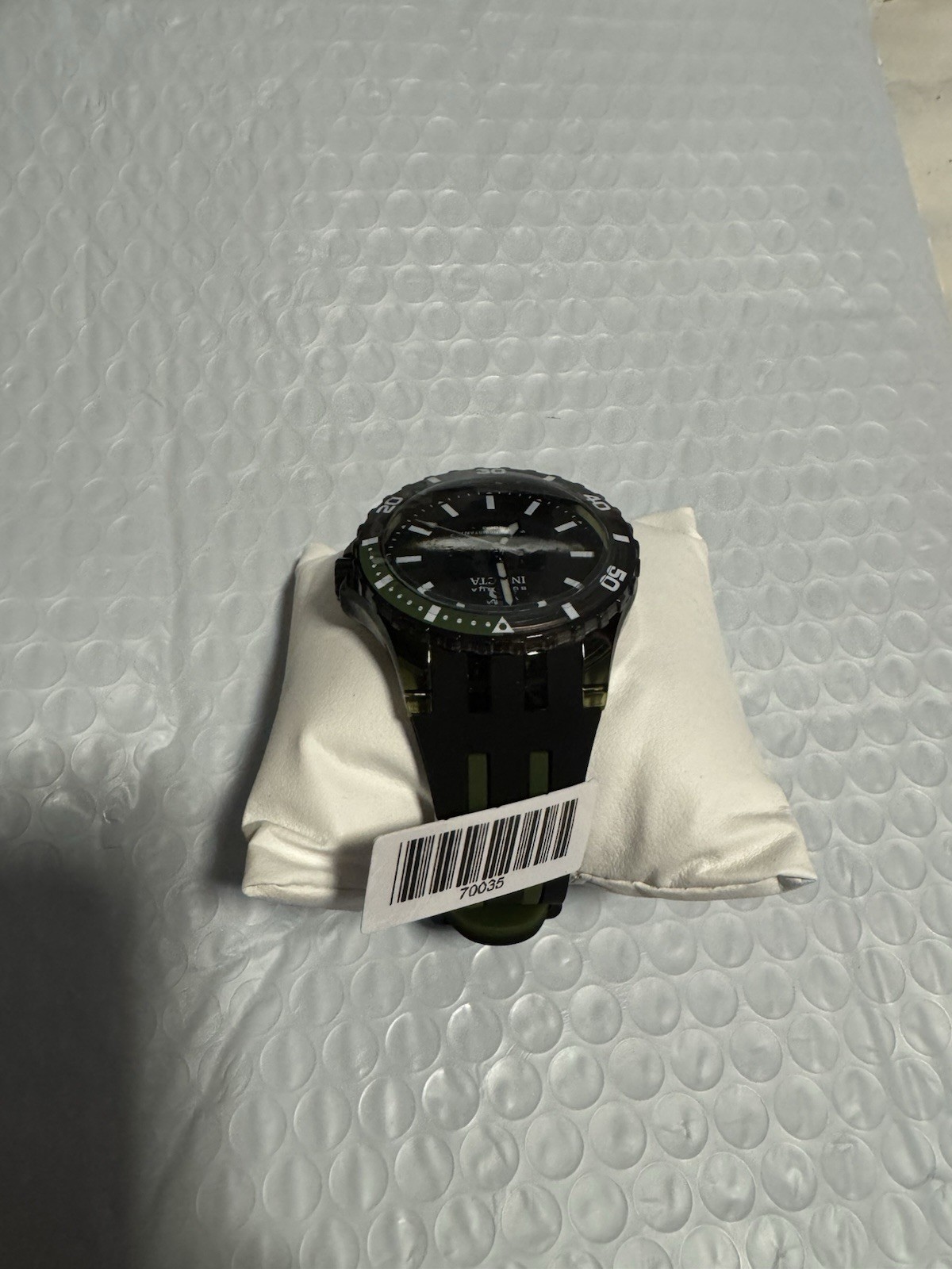 Invicta Subaqua Men’s Quartz Analog Watch Black Dial Green/Black Strap Box
