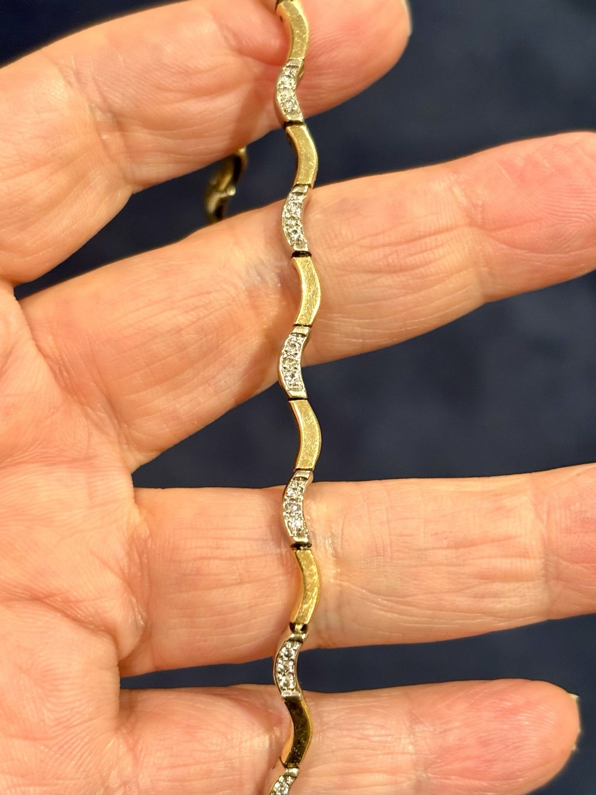 14K Solid Gold Diamond bracelet 12.6 Grams, 7” Inches Long New!