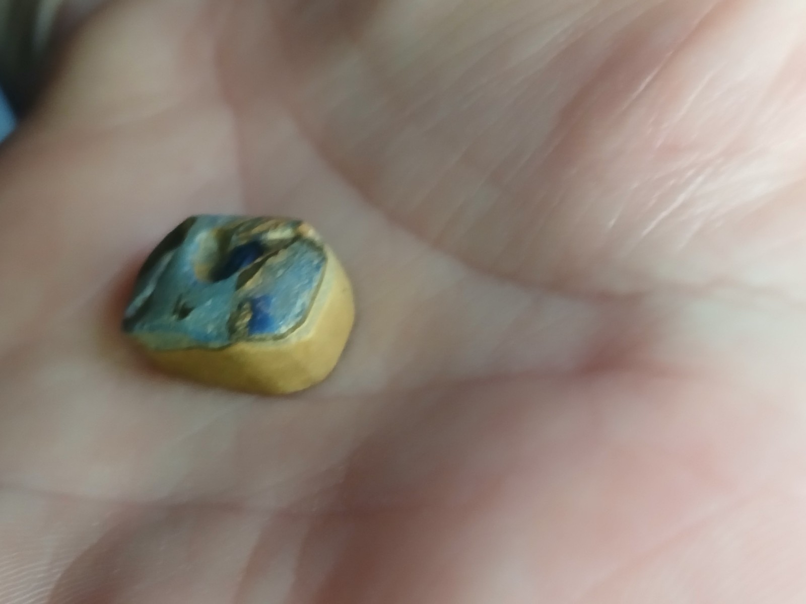 Australia Boulder Opal Unknown Field R2093 Specimen 10 Carat Blue Multi Sided