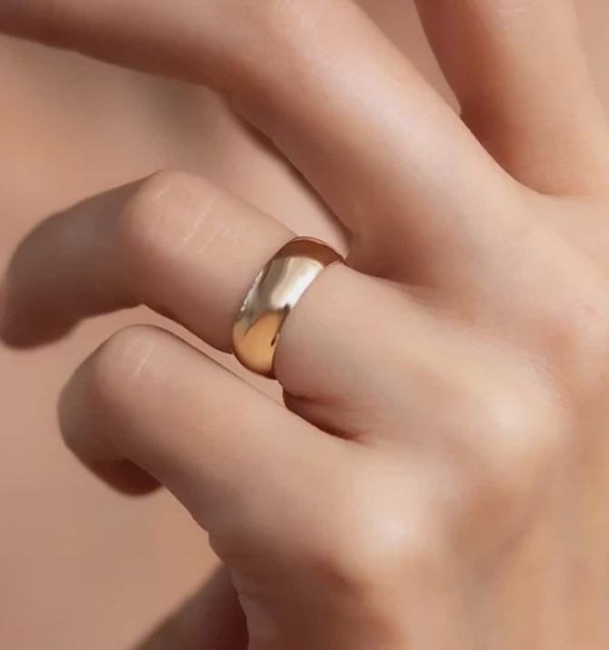 Gold 1mm-2mm-3mm-4mm-5mm-6mm Thin Wedding Band Wedding Stacking Ring For Him/Her