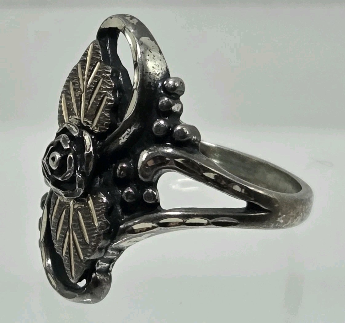 Wheeler Manufacturing Co. 925 Sterling Silver Ring Rose & Leaves Etched SZ 6.75