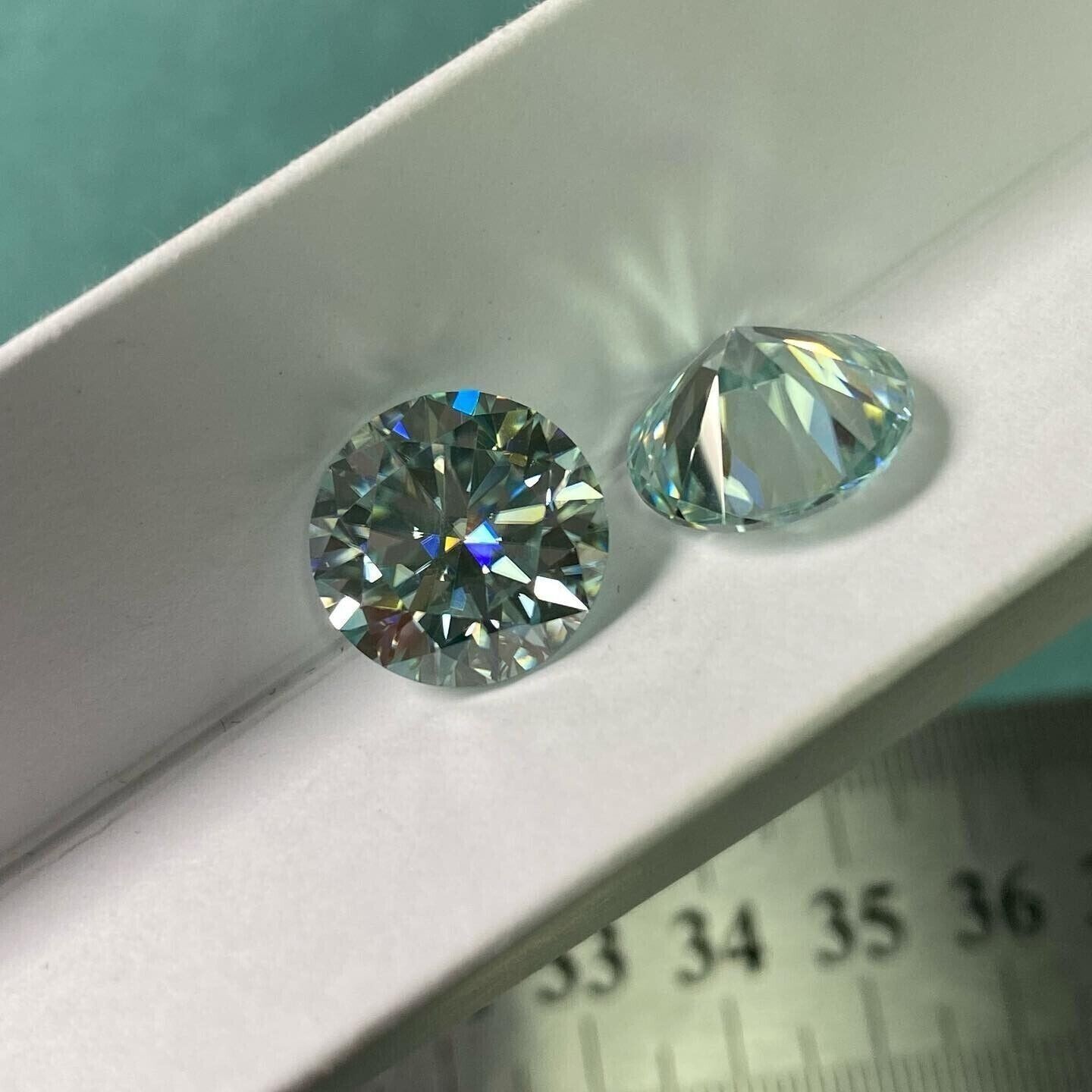 Lab Grown CVD Diamond 2.03 Ct Round D Color VVS1 Clarity IGI Certified Stone
