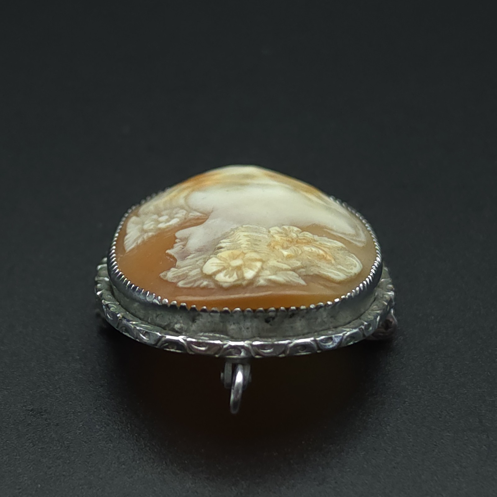 Antique Art Deco Hand Carved Shell Cameo Pendant Brooch Floral Lady Silver Tone
