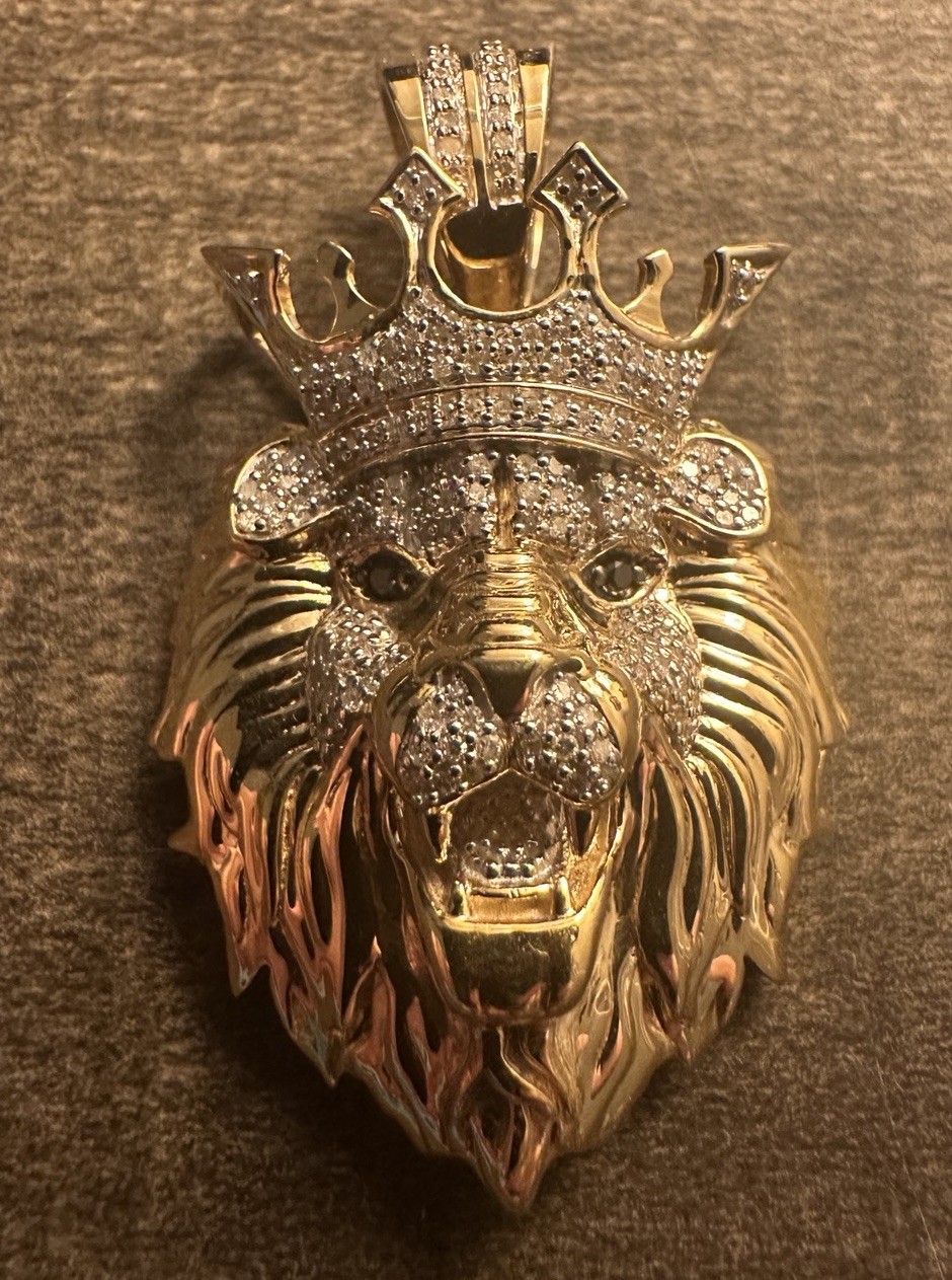 Kay Jeweler Black+White Diamond Lion Crown Pendant 10k yellow gold over 50% off
