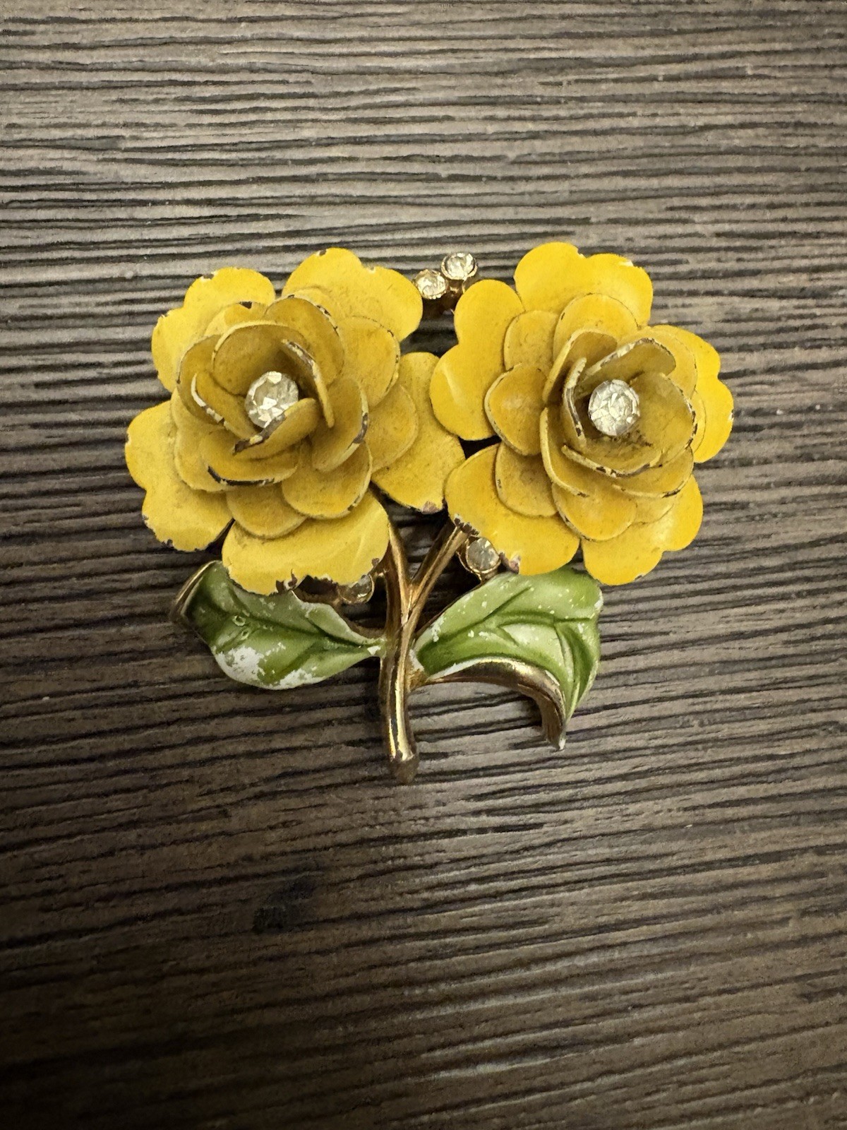 VINTAGE 50’S YELLOW FLOWERS BROOCH TRIFARI See Description