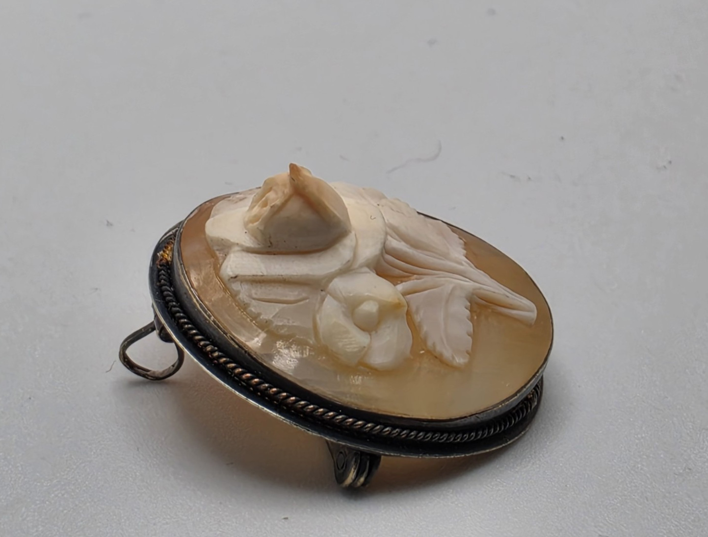 Vtg Carved Rose Shell Cameo Brooch Pendant 900? Silver 1″ Round See Pic