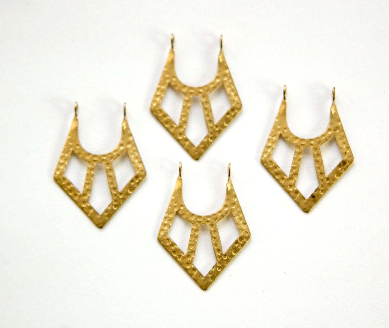 2 Loop Raw Brass Hammered V Pendants Drops (6) 24x18mm mtl182B