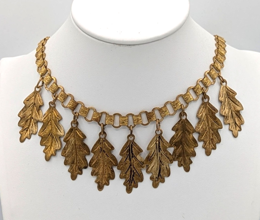 Vintage Book Chain Necklace Oak Leaves Fringe Gold Tone Choker Collar