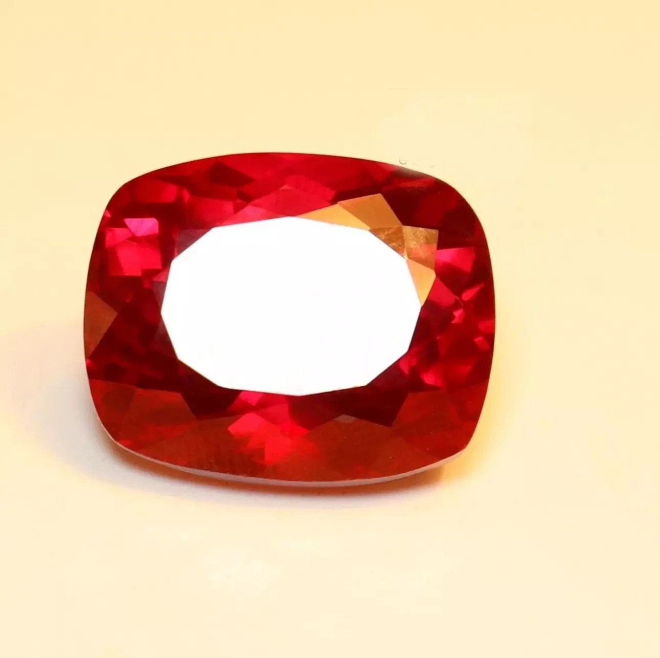 Unheated 10 Ct Natural BURMA Pigeon Blood Red Ruby Certified Loose Gemstone