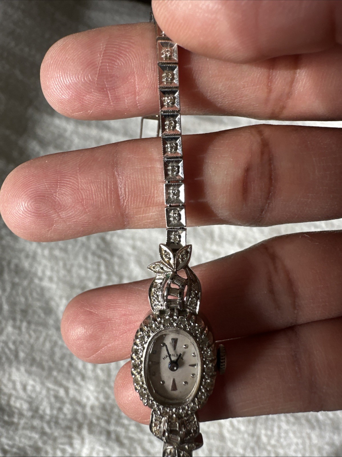 Ladies Vintage Hamilton 757 14k Solid White Gold & Diamond 22 Jewel Watch- Runs!