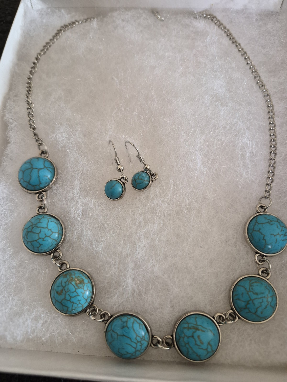 Costume Jewelry Necklace and Earring Set, Turquoise Colored Round Gems