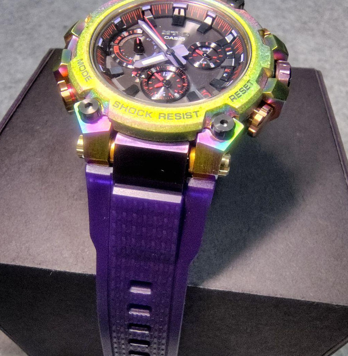 CASIO G-SHOCK MT-G MTG-B3000PRB-1AJR Aurora Oval rainbowIP Bluetooth Atomic