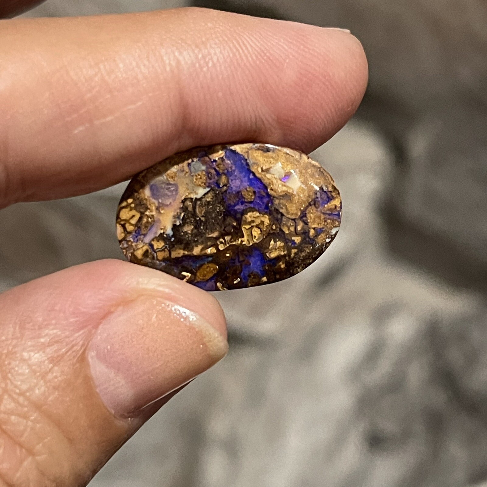 10.9ct 21.5x14x4.5mm Purple Crystal Pipe Australian Boulder Opal Cabochon Gem