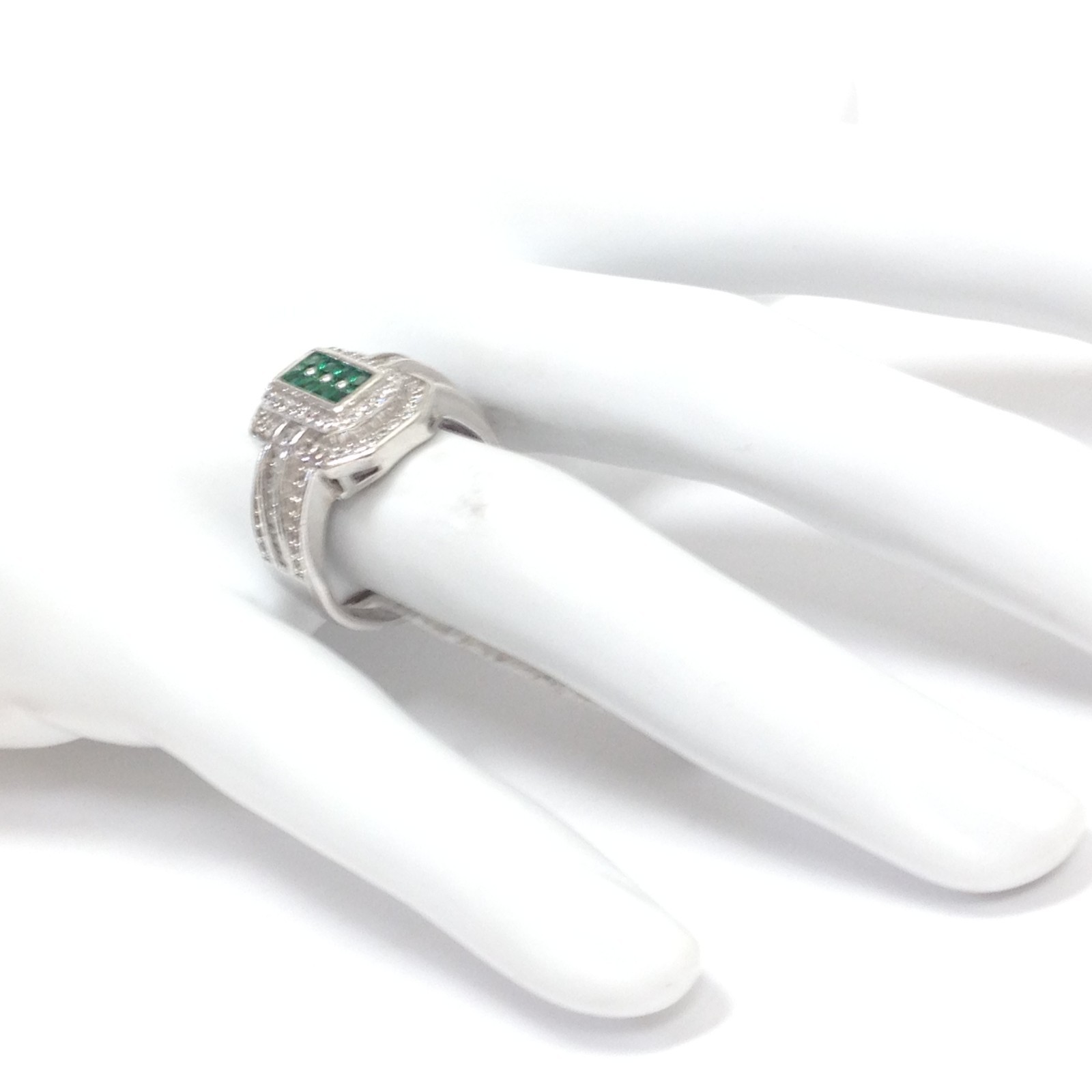 Fuzion Creations FZN Signed 925 Sterling Silver Green & Clear CZ Ring Size 7