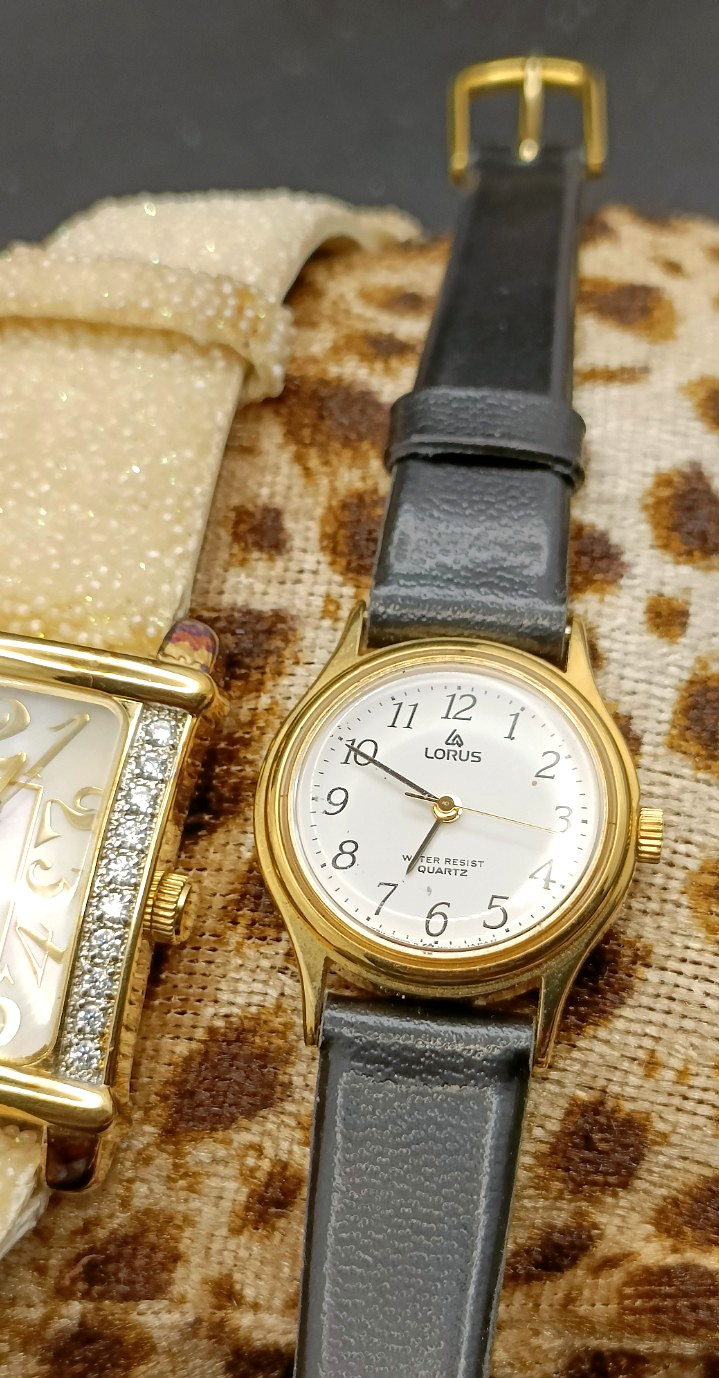 Job Lot Bundle of 5x Ladies Gold Tone Quartz Watches Inc AVIA UNTESTED LOT F