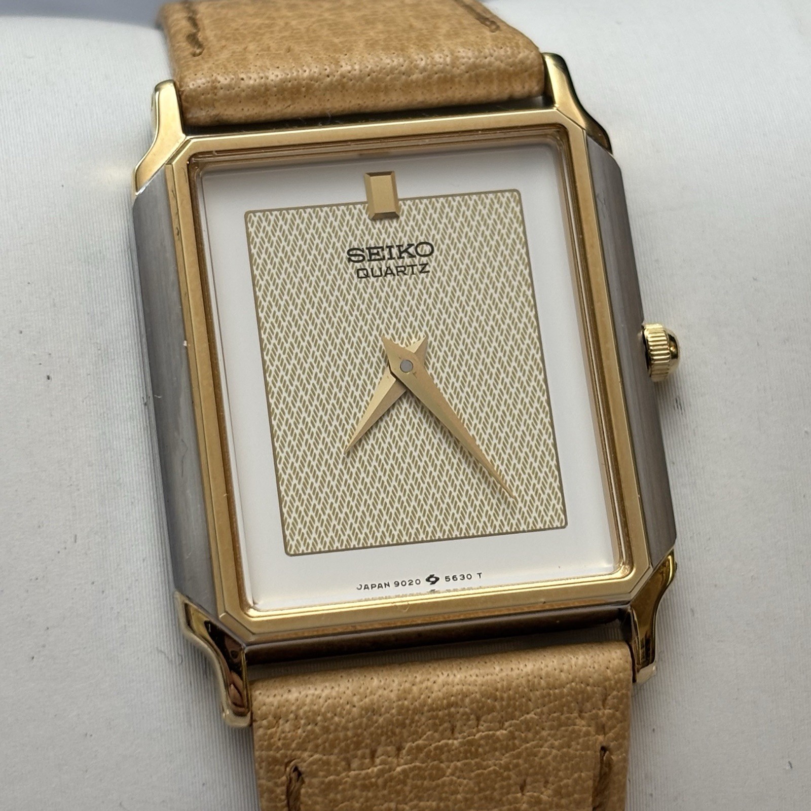 Neo Vintage Seiko Watch Men 25mm Cream Dial Gold Tone Tank 9020-5399 New Bat