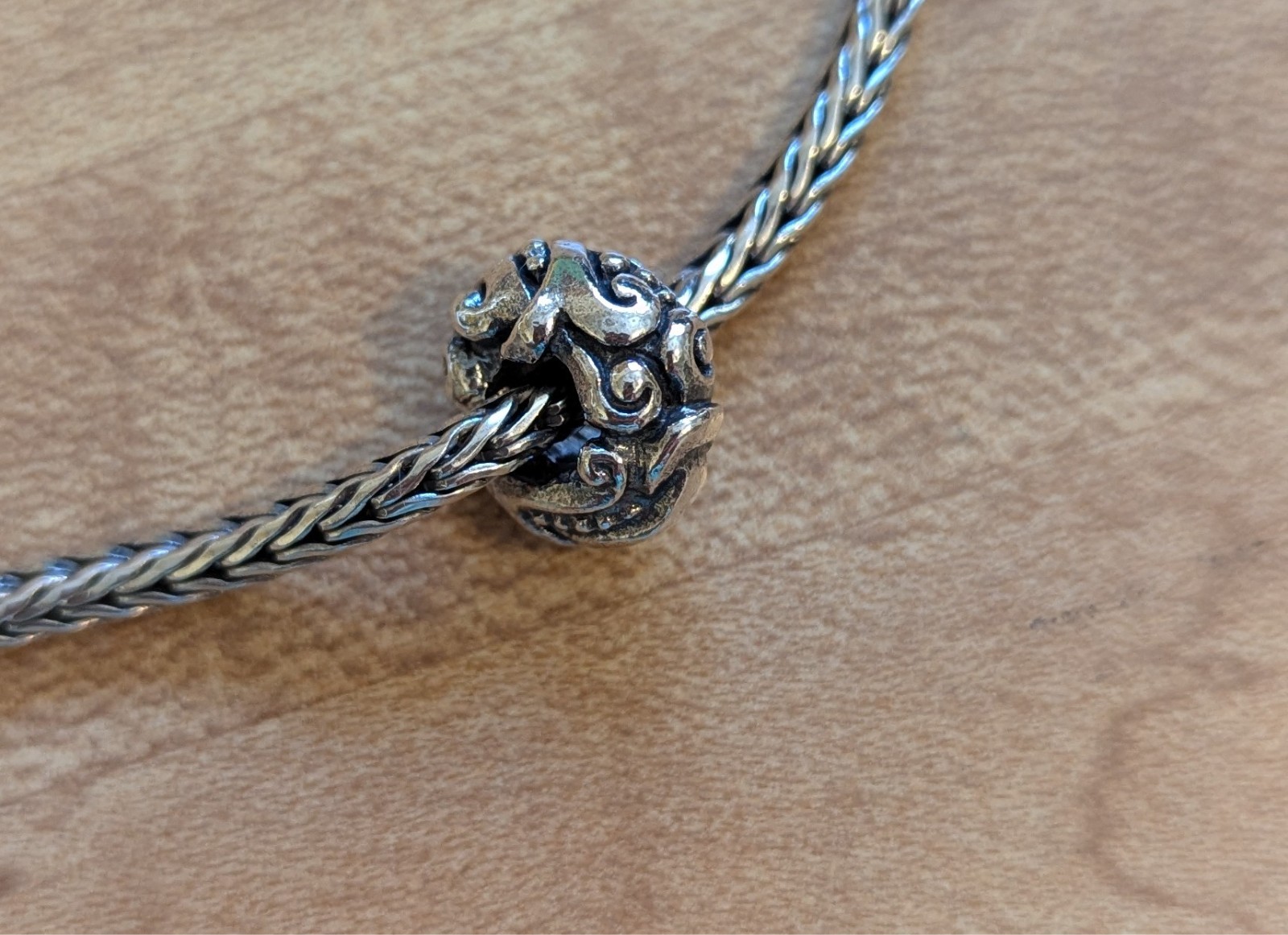 Authentic Retired TrollBeads Jugend bead