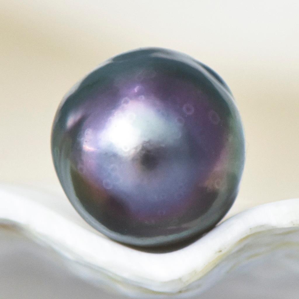 5.45 cts Tahitian South Sea Pearl 10.23mm Charcoal Black Baroque 1.09g undrilled