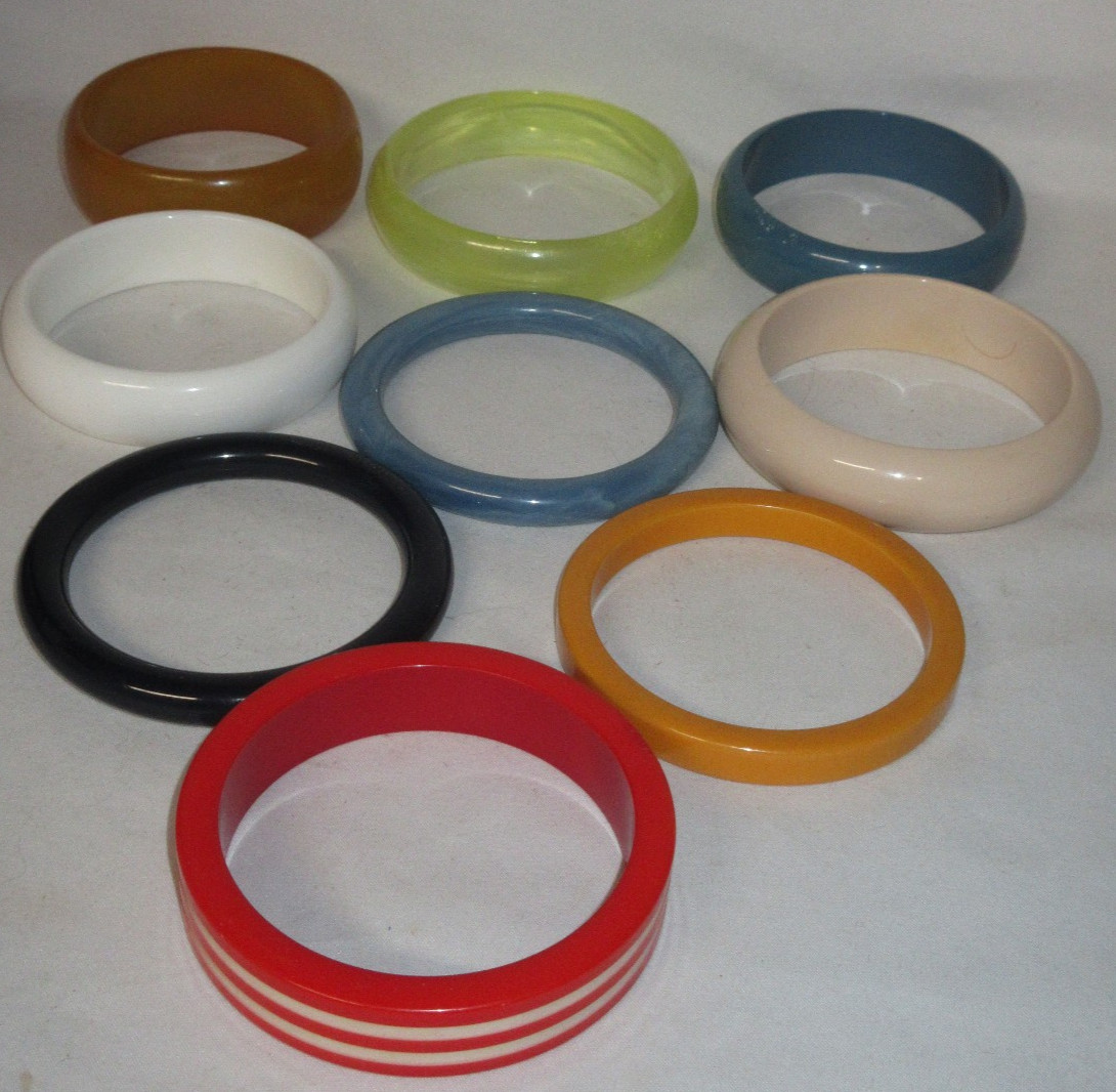 VTG Lot Bakelite, lucite, plastic Bangle bracelets