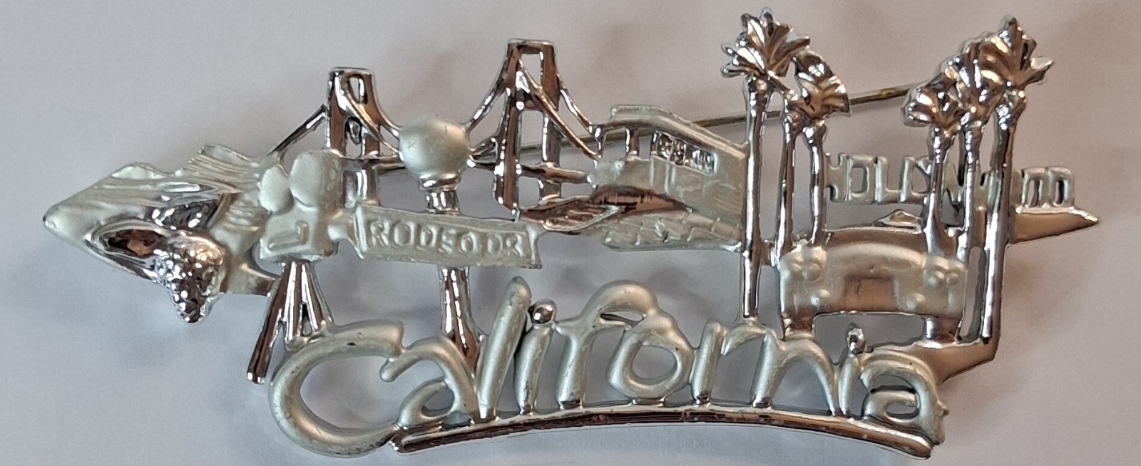 Danecraft Silver Tone California Rodeo Drive Travel Souvenir Brooch Pin 3.75in