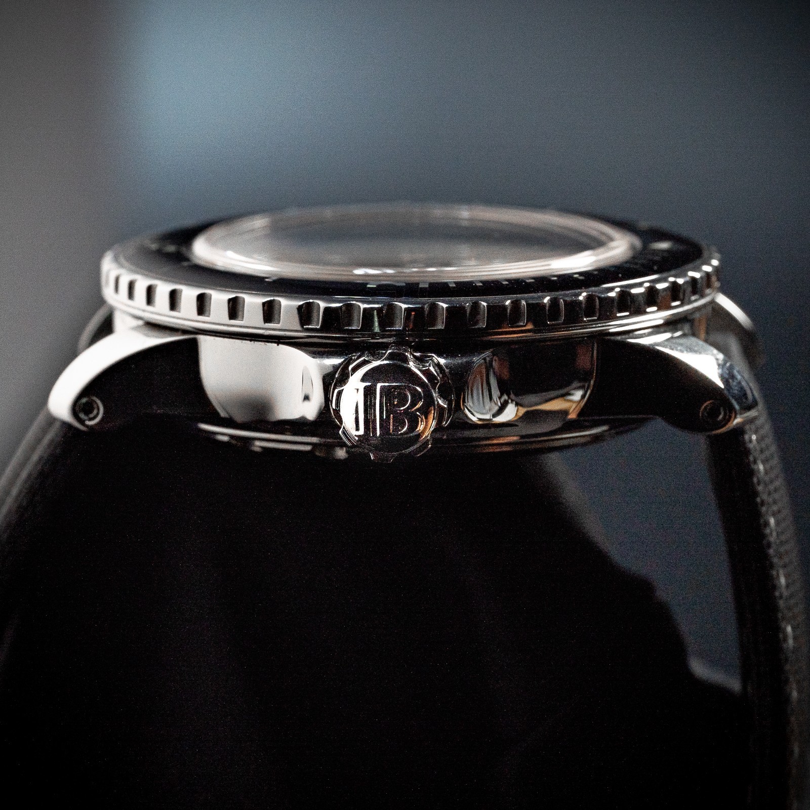 Blancpain Fifty Fathoms 45mm Black Dial 5015-1130-52 Complete – Deployant Clasp