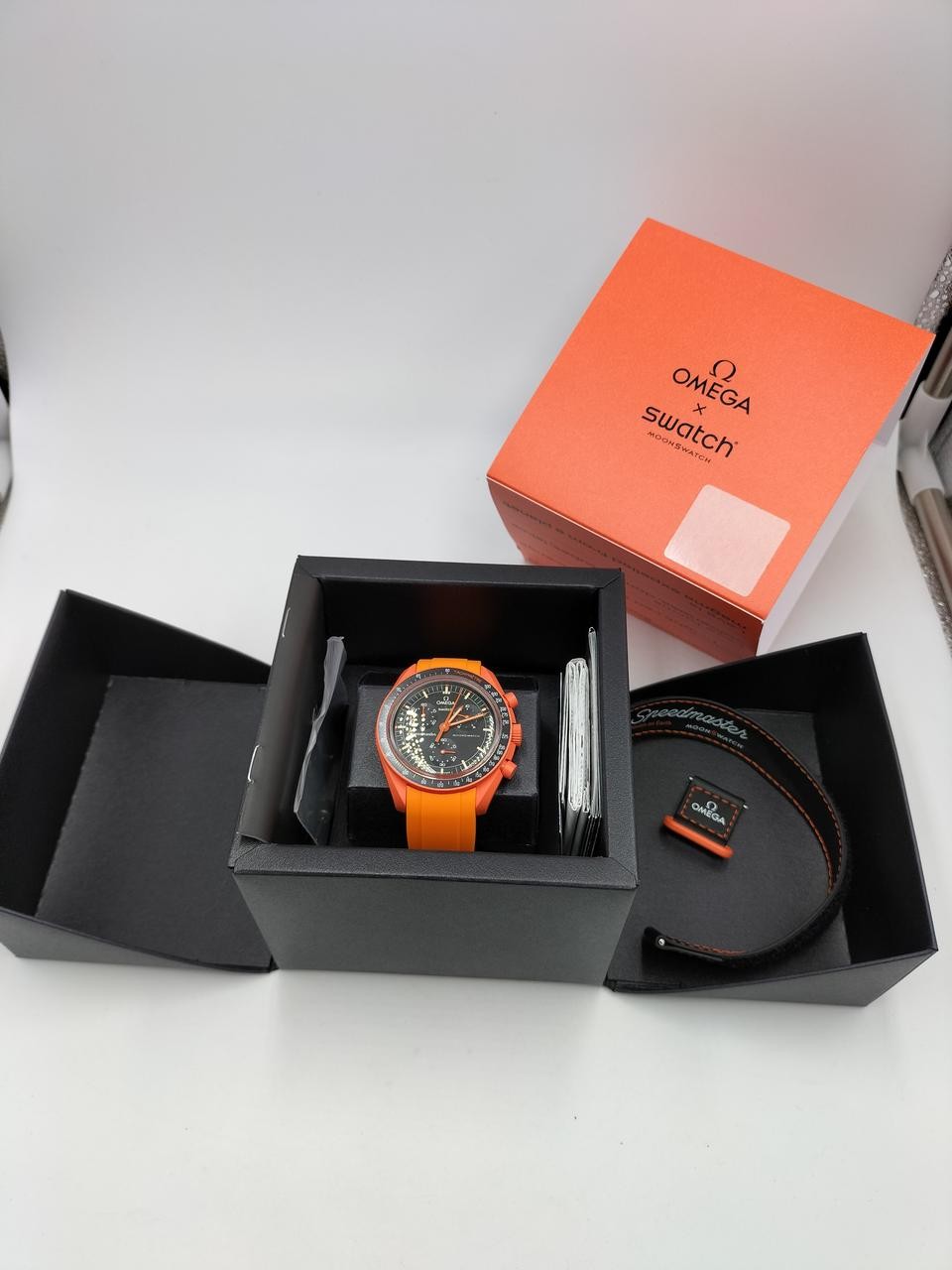 Omega x Swatch MoonSwatch SO33O100 Bioceramic Quartz Japan