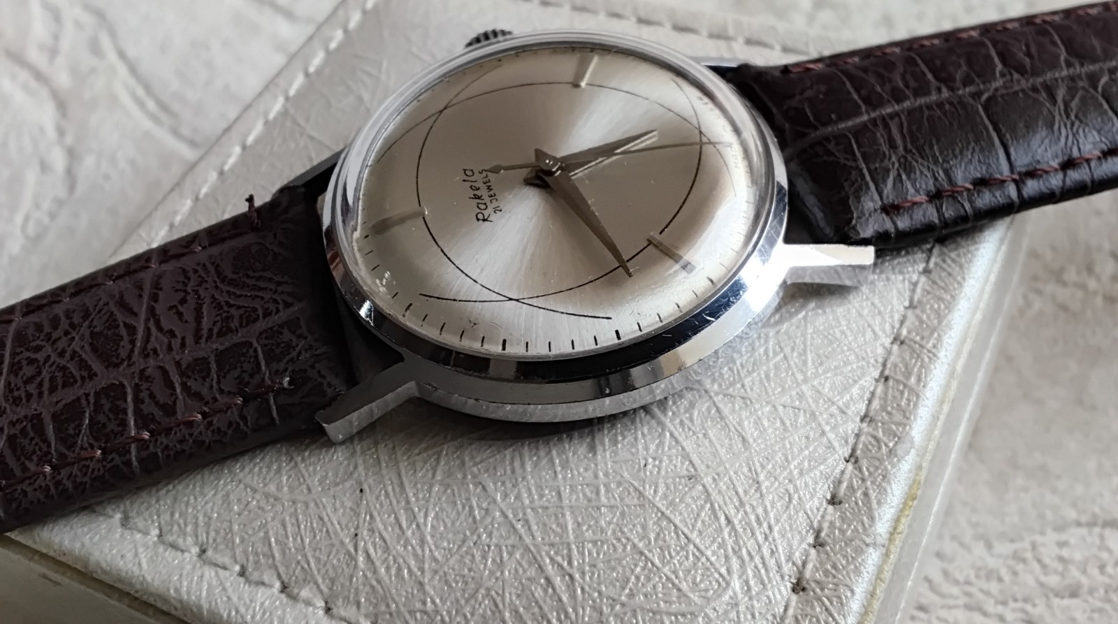 Soviet russian vintage Raketa atom watch, beautiful silver dial, 1960’s