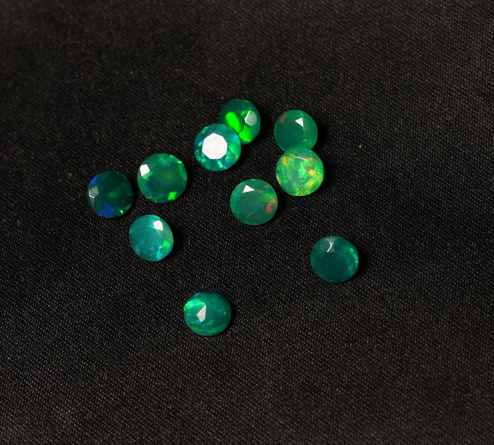 Natural Green Ethopian Opal Round Faceted Cut 3mm To 10mm Loose Gemstone