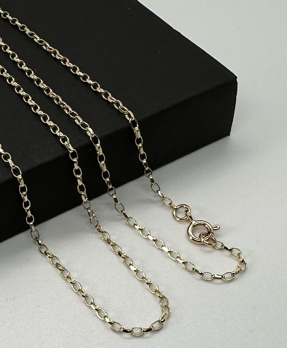 9ct Yellow Gold 1.7mm Wide Oval Link Belcher Chain, Length 20 Inch / 50cm