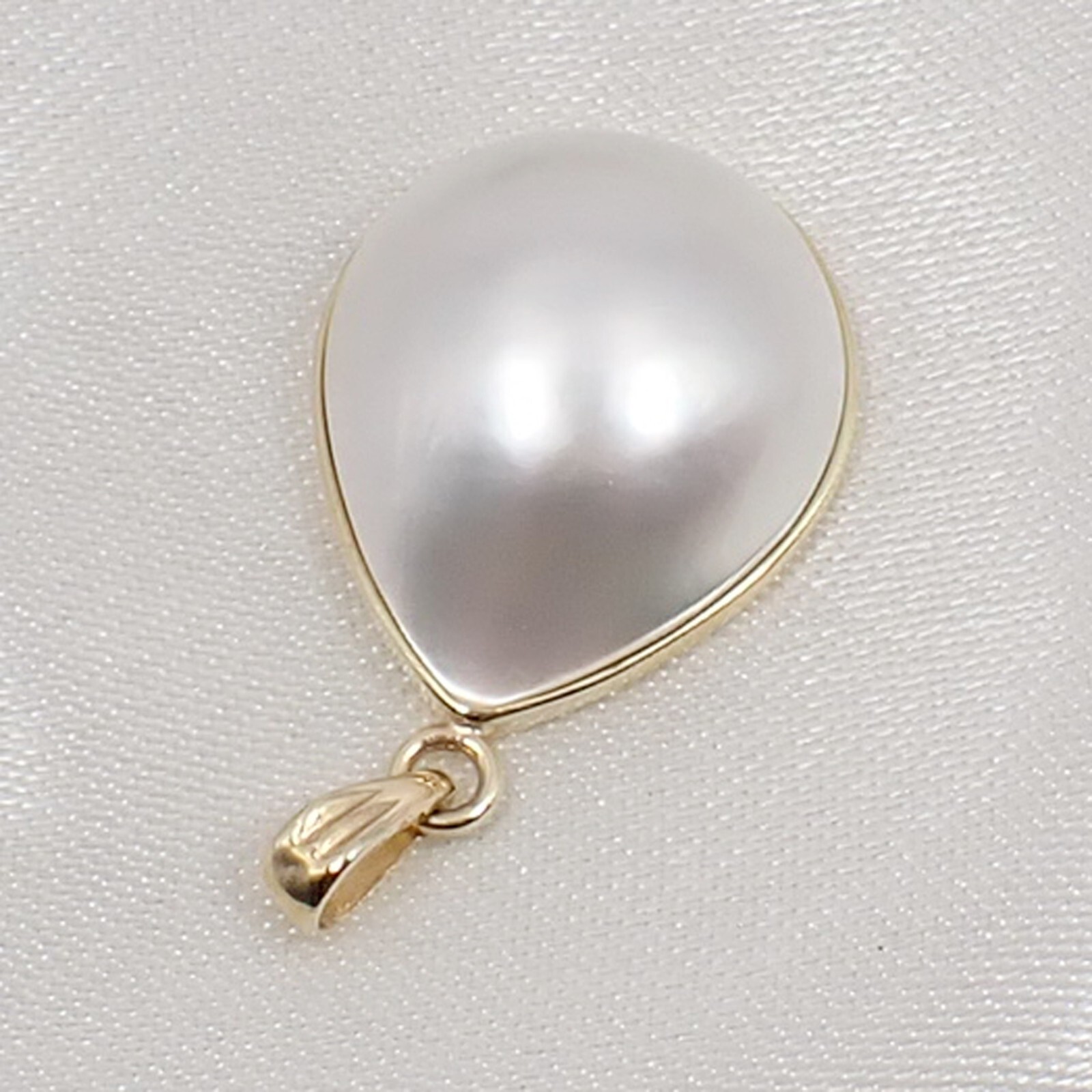 20x16mm Pear Pink Australian Mabe Pearl Bezel Pendant 375 9k Yellow Gold, MP57