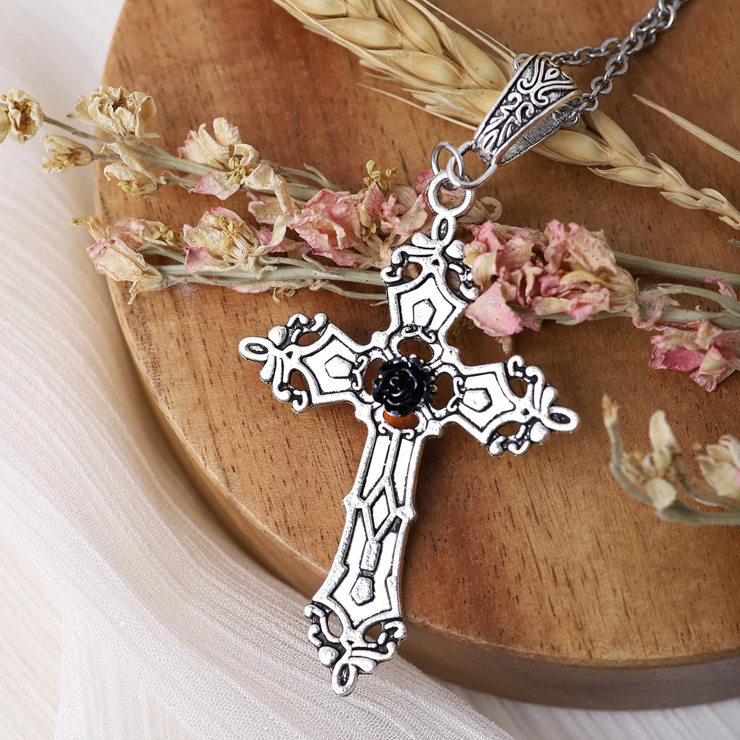 Gothic Cross Pendant Necklace, Gothic Emo Punk Grunge Y2K Cross Necklace, Goth J