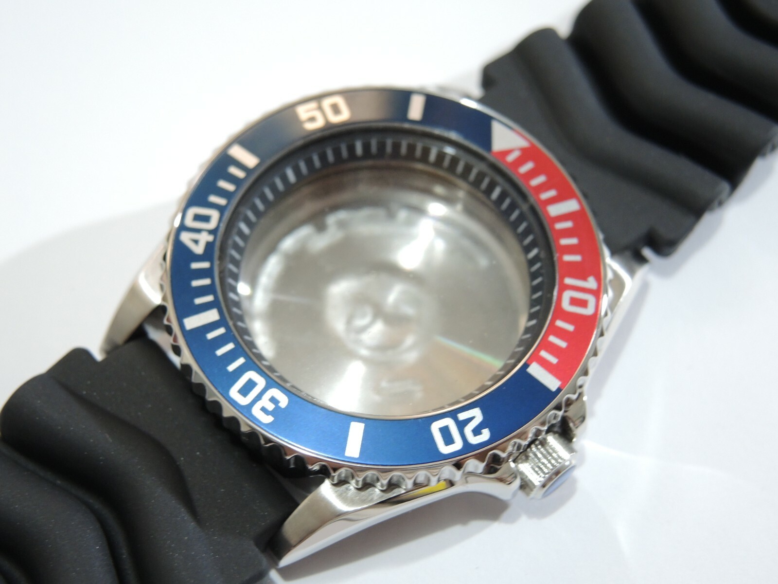 NEW STAINLESS CASE,CROWN,DIAL,HANDS,STRAP LARGE DIVERS 10BAR SKX032 (7S26-0040)