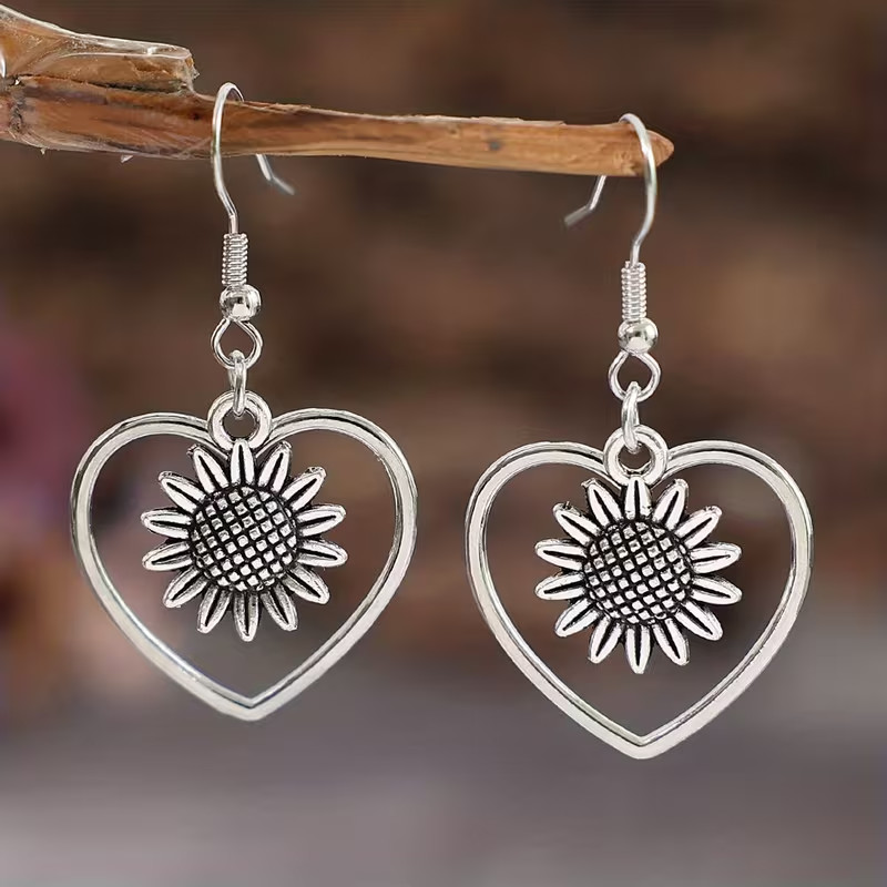 Retro Bohemian Heart Sunflower Design Hollow Dangle Drop Earrings Silver Toned