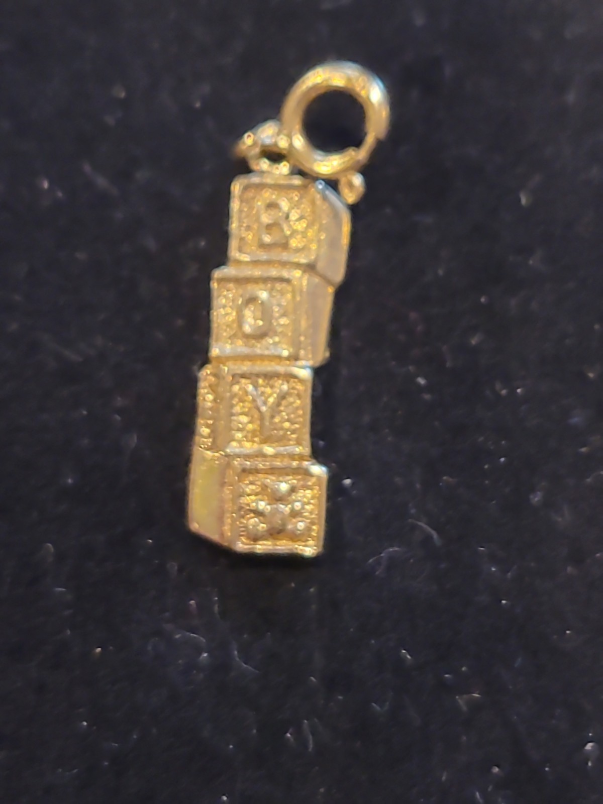 Fine jewelry BOY charm. 14 kt gold. 1.64 g. 7/8 in.