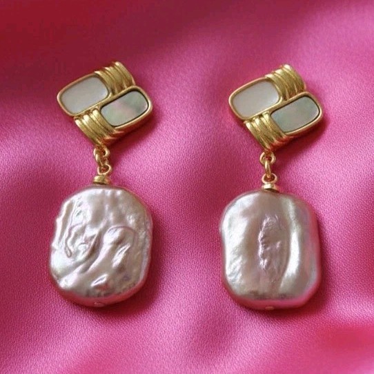 925 Silver Needle- Freshwater Baroque Pearl Asymmetrical Stud Earrings 0047