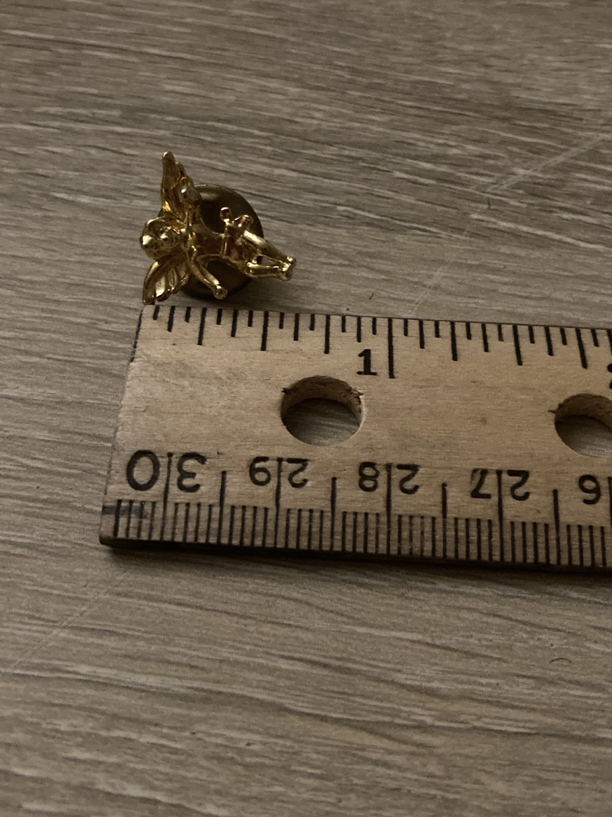 Angel Gold Color Lapel Pin Metal 0.75 in Butterfly Clutch Angel Theme