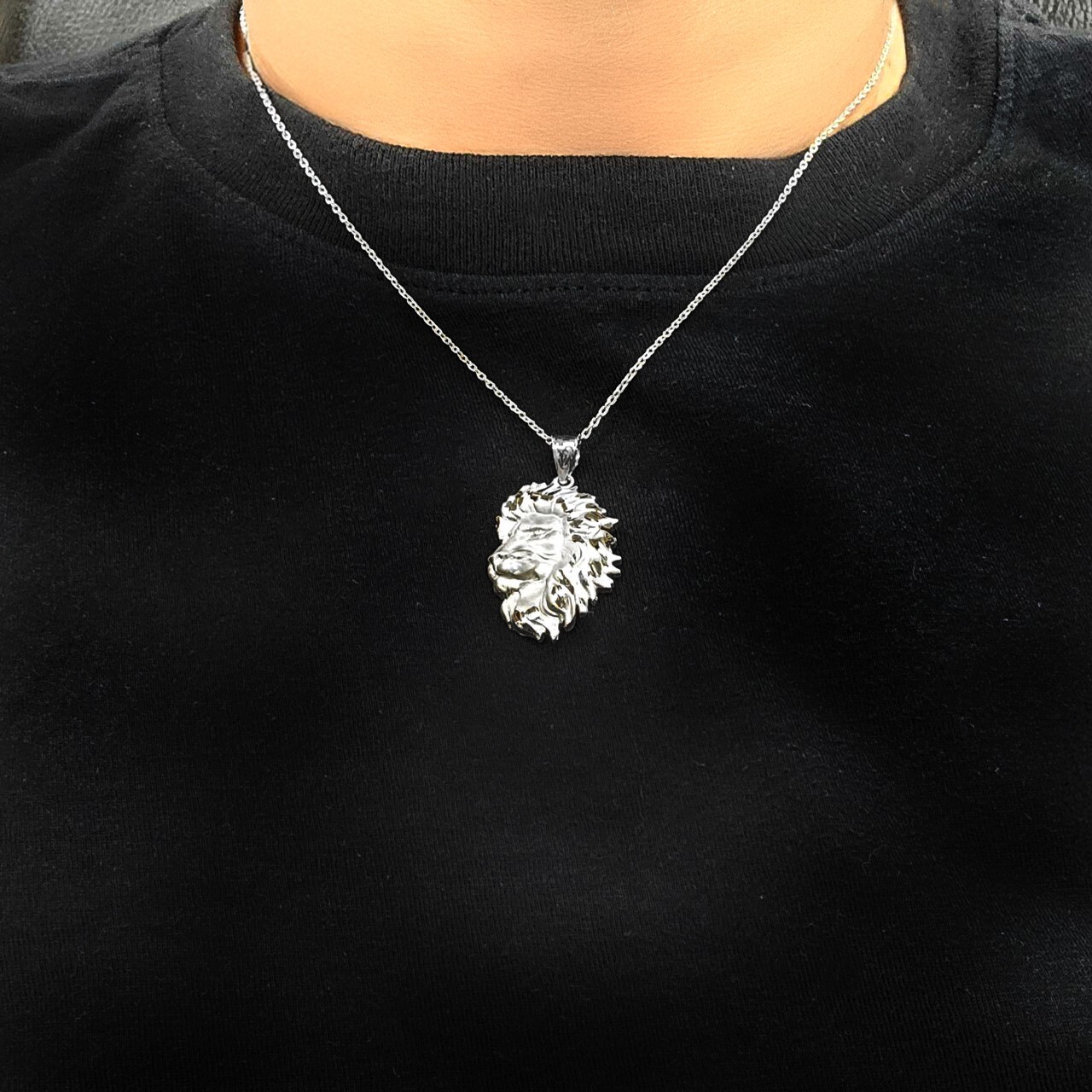 Sterling Silver Lion Face Sparkle Cut Pendant Necklace