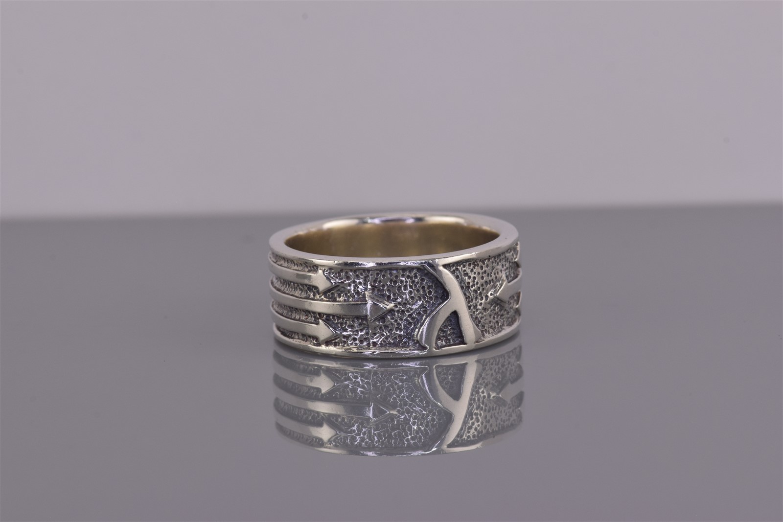Peter Stone Sterling Silver 9mm Arrows Petroglyph Textured Band Ring 925 Sz: 9